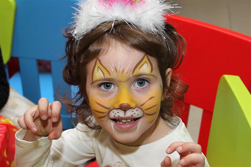 Tiger face painting paidiko party Triki Fun