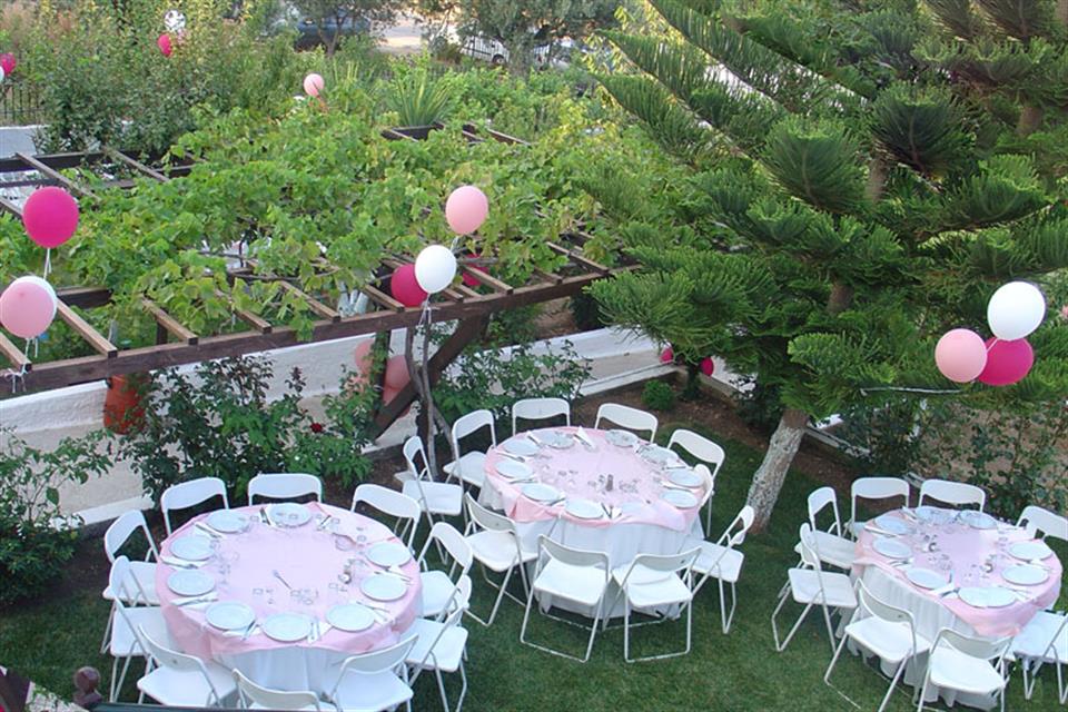 Catering rentals tables and chairs by Triki Fun