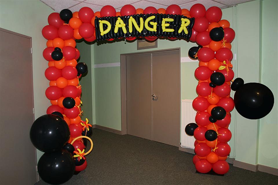 Μπαλόνια Αψίδα Danger Triki Fun