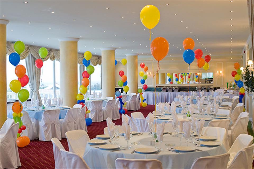 Balloons Athens Golf Venue by Triki Fun