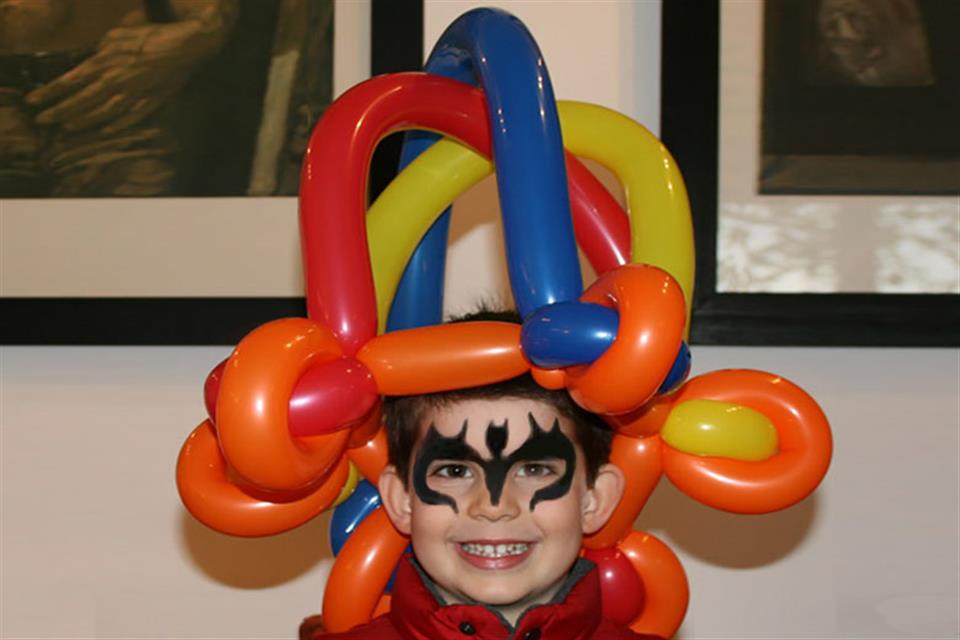 Καπέλο από μπαλόνια σε πάρτυ Triki Fun